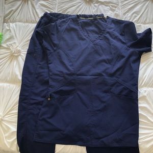 Careisma scrub TOP only!! Sz Sm